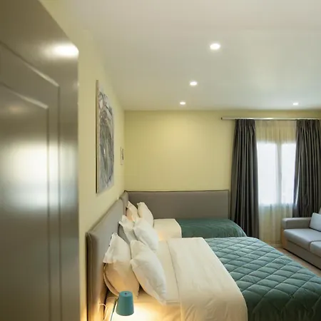 Hotel F&m 2 *