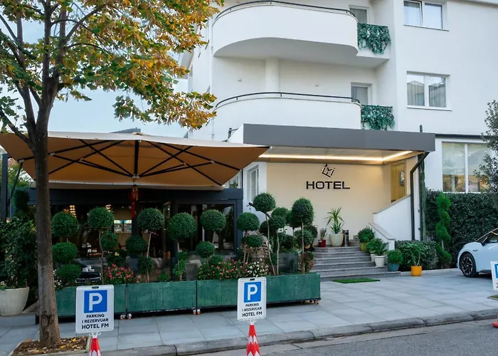 酒店 F&m 2 地拉那